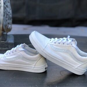 Excellent condition Vans Women's White Shoes